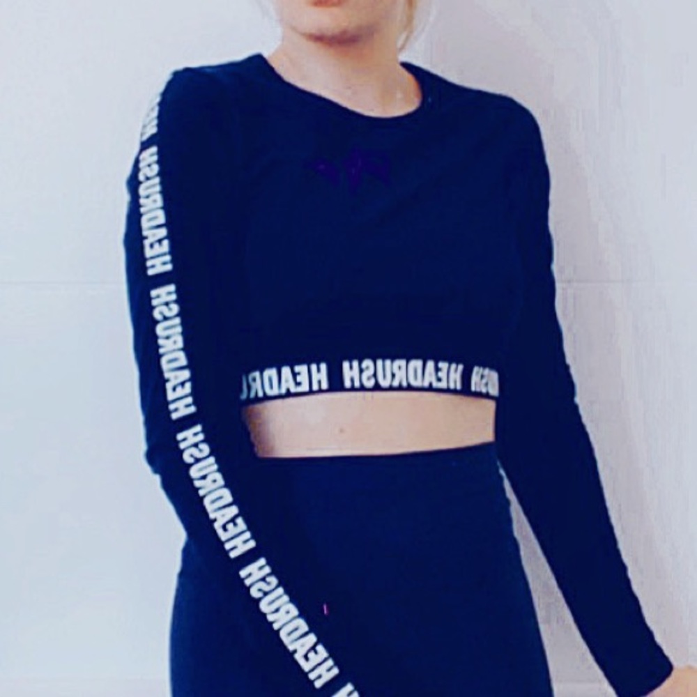 Headrush long sleeve crop top